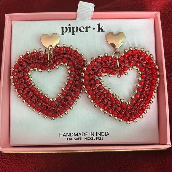 Piper K  gold tone beaded Red heart shaped earrings - Picture 1 of 6